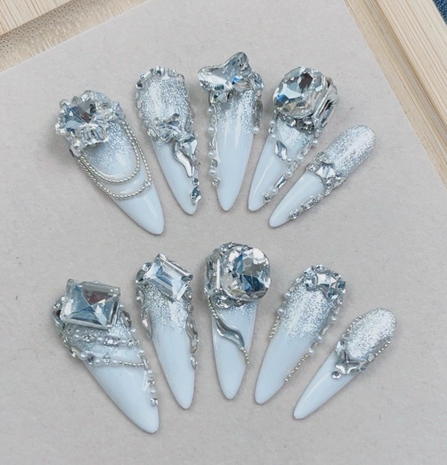White Handmade manual press on nails luxury you are the queen princess bride wedding girlfriend sister mum love birthday gifts free shipping HPG1023