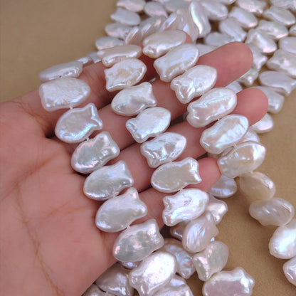 Natural freshwater Baroque pearl 11 * 16mm side hole fish shaped pearl DIY wholesale
