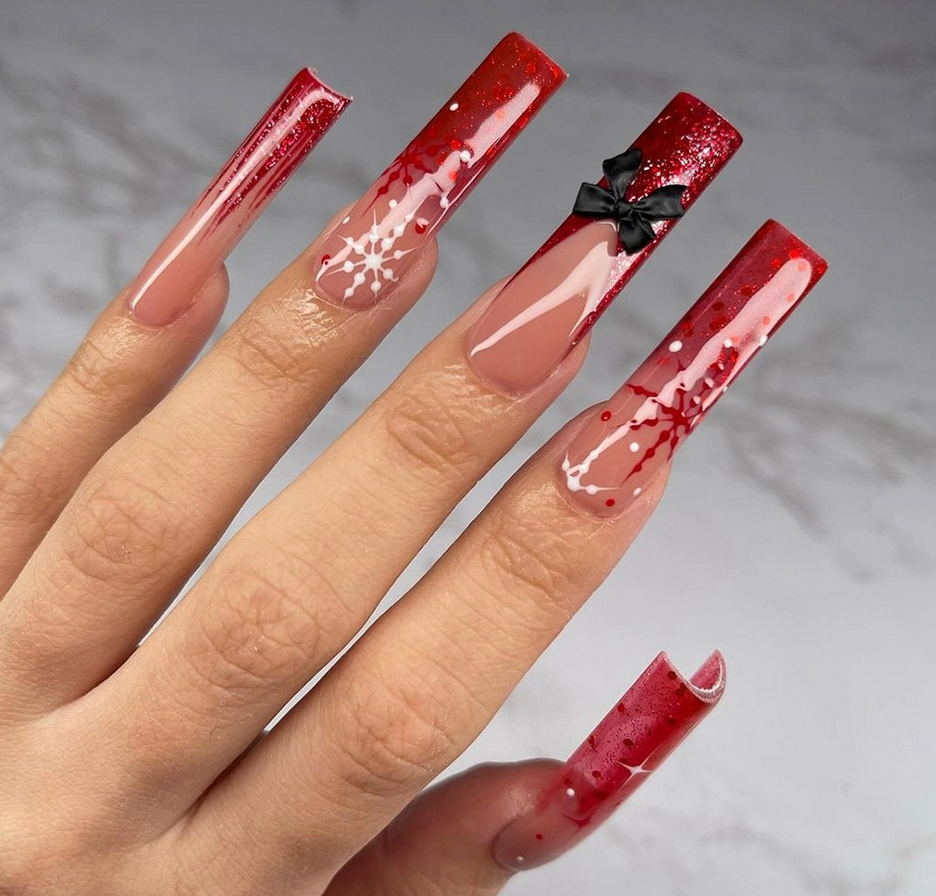 US$2,6/set Uñas postizas navideñas con diseños variados, regalos sorpresa increíbles para mamás, hermanas y niñas, 5 juegos, envío gratis